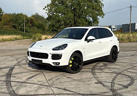 Porsche Cayenne S E-Hybrid Platinum Edition Platinum...
