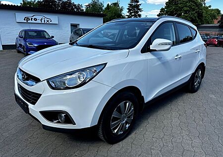 Hyundai ix35 ALLRAD Premium! PANORAMA; NAVI;AHK 1. Hand