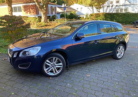 Volvo V60 D5 Geartronic Summum