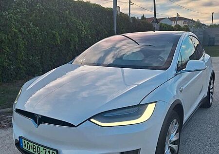 Tesla Model X Long Range Plus FSD