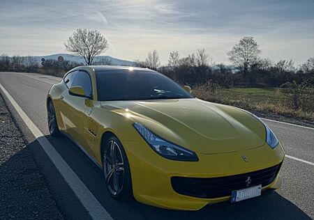 Ferrari GTC4Lusso 6.3 V12 DCT -