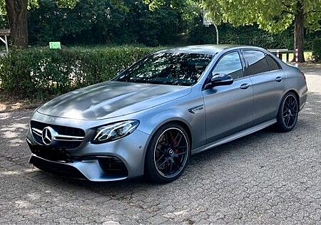 Mercedes-Benz E 63 AMG Mercedes-AMG E 63 S 4MATIC+ Autom. ...