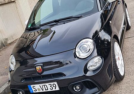 Abarth 695 1.4 T-Jet 16V Essesse Essesse