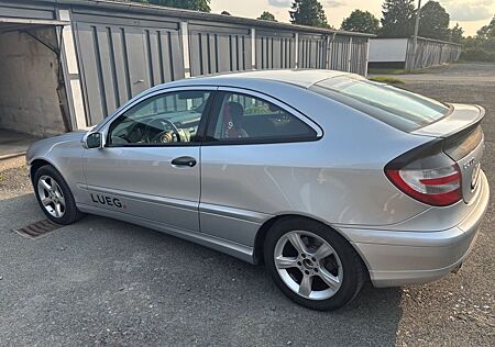 Mercedes-Benz CL 200