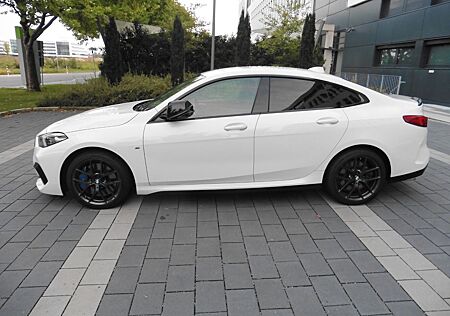 BMW M235i xDrive Gran Coupé Editioncol. Step Edi...