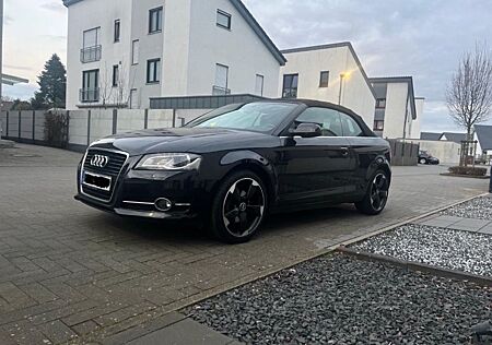 Audi A3 2.0TDI Cabrio /Leder/Navi/Xenon /PDC/Rotor/T