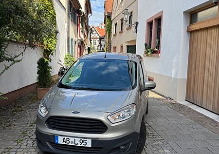 Ford Transit Courier - wenig KM, gut gepflegt