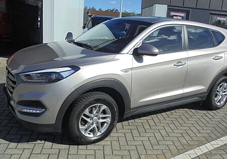 Hyundai Tucson blue 1.6 GDi 2WD Classic