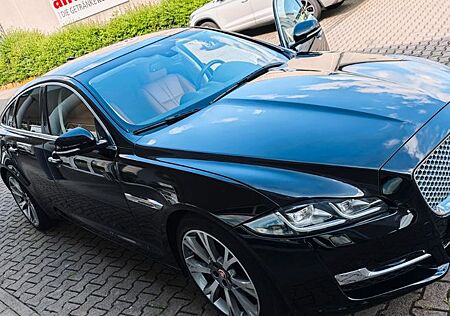 Jaguar XJ Premium Luxury 3.0 V6 Diesel Premium Luxury