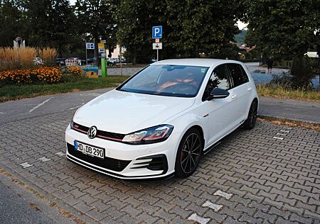 VW Golf Volkswagen 2.0 TSI DSG GTI TCR LED ACC