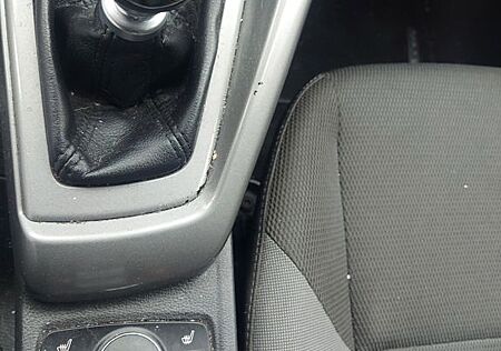 Ford Focus 1,6TDCi 77kW ECOnetic 99g SYNC Ed. Tur...