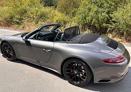 Porsche 991 Carrera 4 GTS Cabriolet