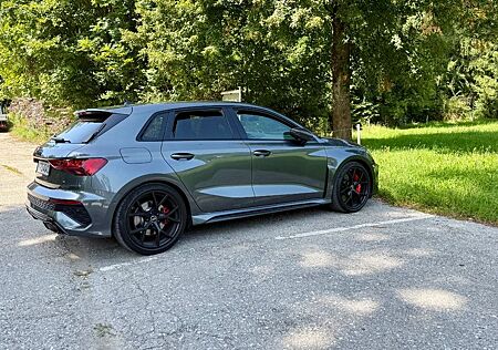 Audi RS3 2.5 TFSI S tronic quattro Sportback
