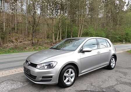 VW Golf Volkswagen VII Lim. Comfortline BMT