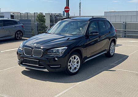 BMW X1 20 i xDrive-X-LINE-PANO-LEDER-KAMERA-XEN