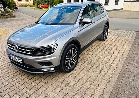 VW Tiguan Volkswagen 2.0 TDI SCR 140kW DSG 4MOTION Highlin...