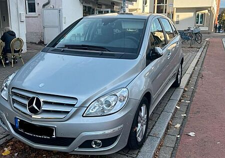 Mercedes-Benz B 200 CDI -AUTOMATIK