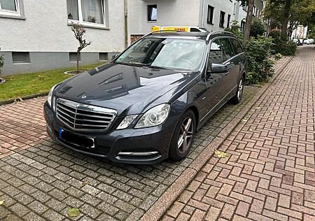 Mercedes-Benz E 300 CDI T BlueEFFICIENCY AVANTGARDE AVANTGARDE