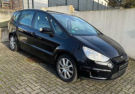 Ford S-Max Titanium 7-Sitzer/Panoramadach