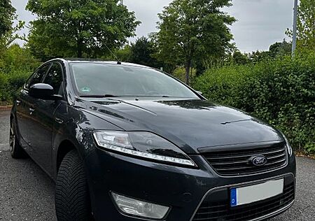 Ford Mondeo 2,0TDCi Voll TÜV viele Neuen Teile