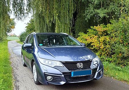 Honda Civic 1.8 i-VTEC Executive Tourer Executive