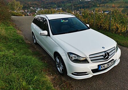 Mercedes-Benz C 200 T AVANTGARDE