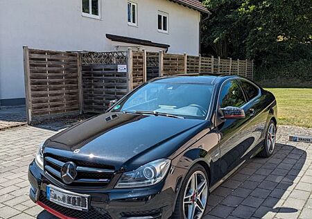 Mercedes-Benz C 250 BlueEFFICIENCY Coupé Autom. -