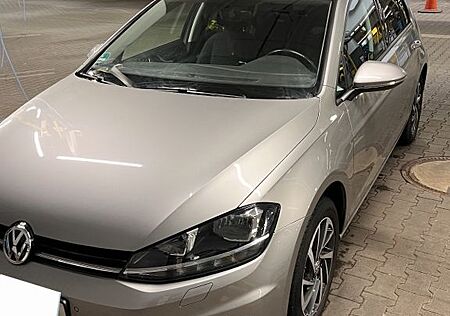 VW Golf Volkswagen 1.0 TSI Sound