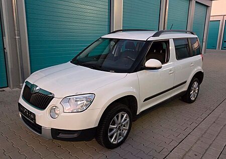 Skoda Yeti Ambition Plus Edition 4x4 TÜV NEU Carplay