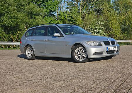 BMW 320i touring - Gepflegt mit Historie!
