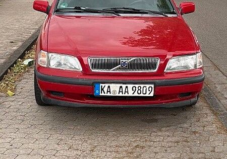 Volvo V40 1.8 -