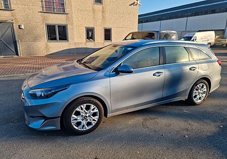 Kia Cee'd / Ceed 1.5 T-GDI DCT Sportswagon, NAV, CAM
