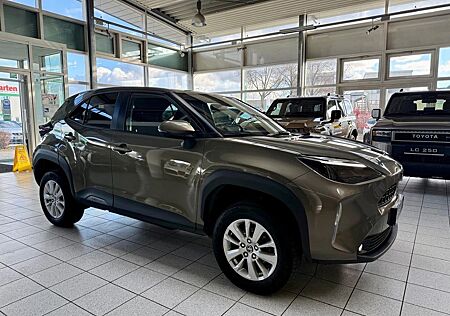 Toyota Yaris Cross 4X4 - KAMERA - KLIMA - DAB - 16.790-