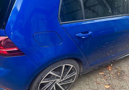 VW Golf Volkswagen 2.0 TSI OPF DSG 4MOTION R R
