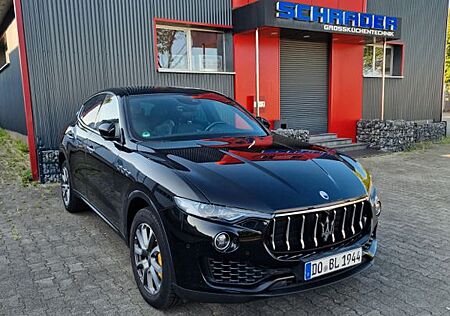Maserati Levante 3.0 V6 430HP Modena S Auto 4WD Modena S