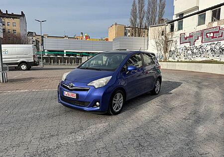 Toyota Verso-S Club