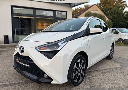 Toyota Aygo (X) -play Team D *1.Hand*