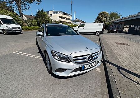 Mercedes-Benz 220 C d Autom. -