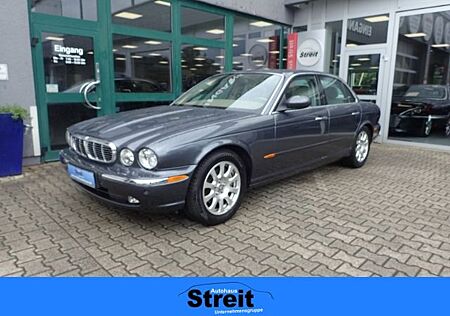 Jaguar XJ8 3.5 e-Sitze SHZ Xenon Navi Memory Sitze Klim