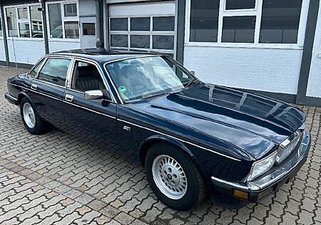 Jaguar XJ40 3.6 Sovereign*Bj. 1990*Schaltung*H-Kennz.