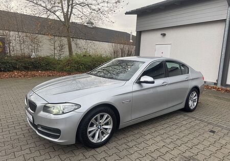 BMW 520d Lim. Automatik Navi R.Kamera 98TKM 1.Hand!