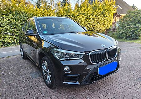 BMW X1 sDrive18i Panorama Sportsitze TÜV neu