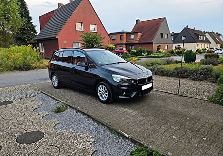 BMW 2er 218 Gran Tourer LED,NAVI,AHK, 8 ALU,RÜCKFAHRKAME