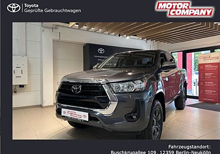 Toyota Hilux 2,4 Double Cab 4x4 Comfort