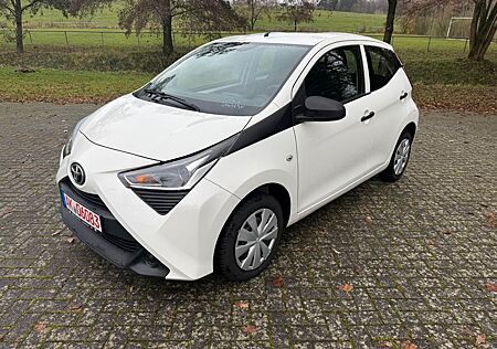 Toyota Aygo (X) Aygo (X)