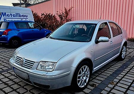 VW Bora Volkswagen 1.6 Special "Rostfrei" Neu TÜV "
