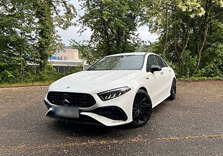 Mercedes-Benz A 200 AMG PACKET