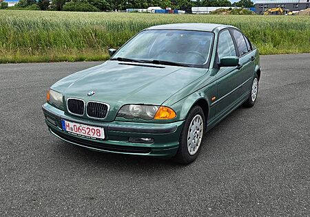 BMW 318i