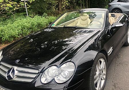 Mercedes-Benz SL 350 - 1. Hand
