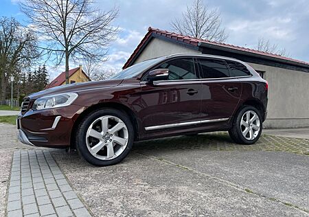 Volvo XC 60 XC60 D5 AWD Summum Geartronic Summum
